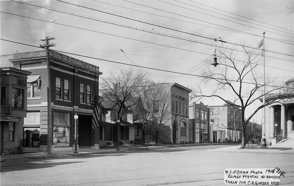 1914 long shot looking west on South Street