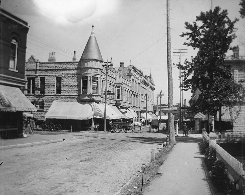 NORTH Grand Avenue and South Street, date unknown